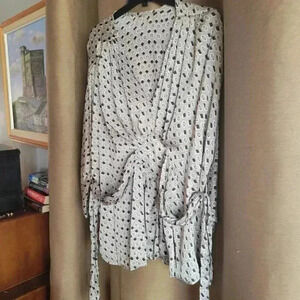 Grey and Black V Neck Polyester Spring Top  med